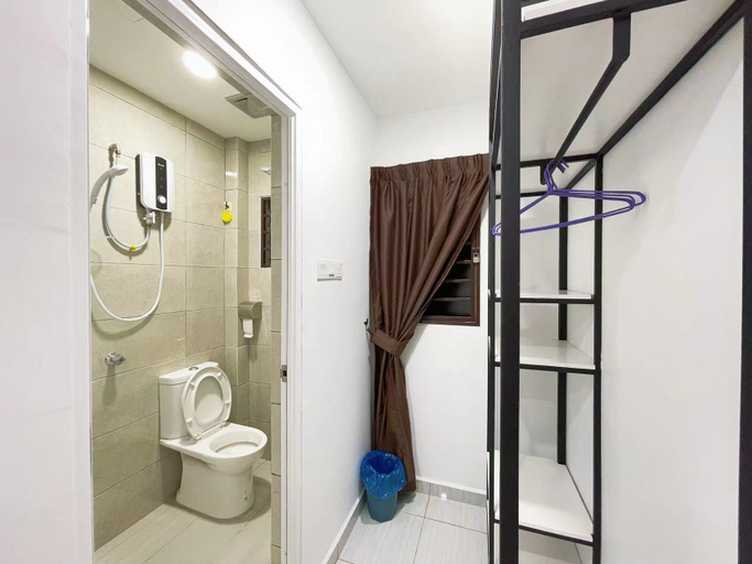 Bathroom 5, Gemilang Hotel, Kuala Langat