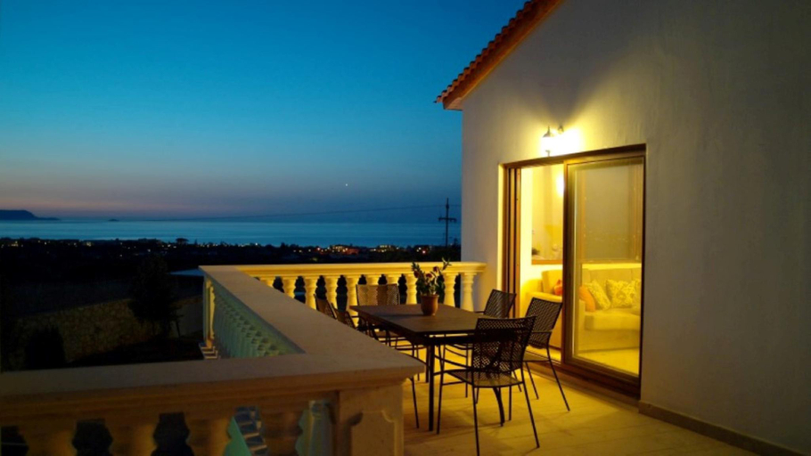 Others 2, Sunshine Villa with Private Pool by Checkin, Crete