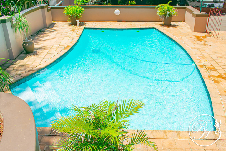 Sport & Beauty 2, Roseland House Self Catering, eThekwini