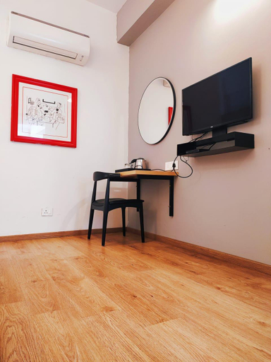 Others 4, Yu turn Townhouse, Gautam Buddha Nagar