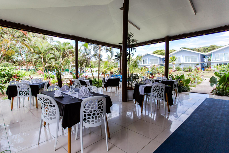 Food & Drinks 5, Blue West Villas, Nadroga/Navosa