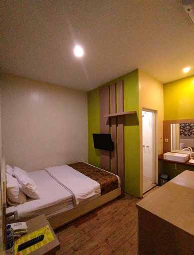 Bedroom 16