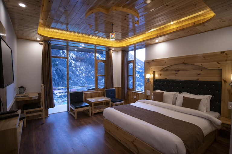 Bedroom, Nehru Kund Heights by JitaInn, Kullu