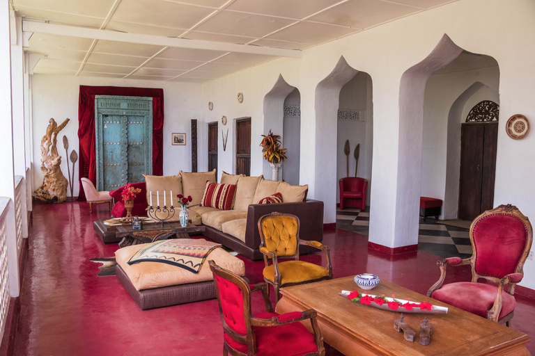 Public Area, House of Royals, Magharibi