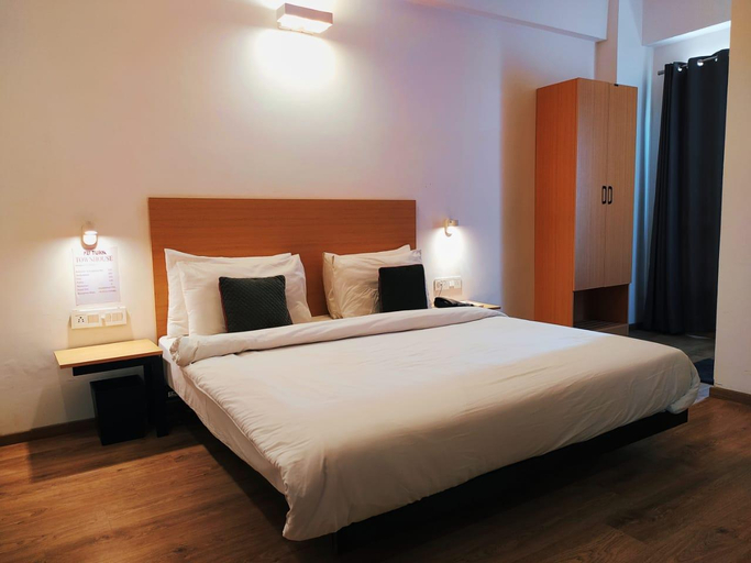 Others 2, Yu turn Townhouse, Gautam Buddha Nagar