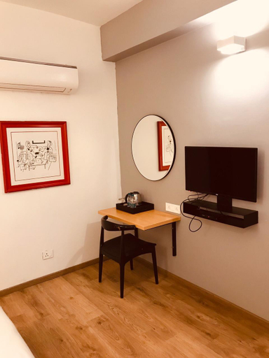 Others 3, Yu turn Townhouse, Gautam Buddha Nagar