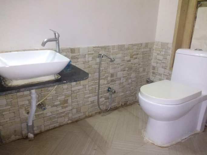 Bathroom 3, The Wood Beach House, Ratnagiri