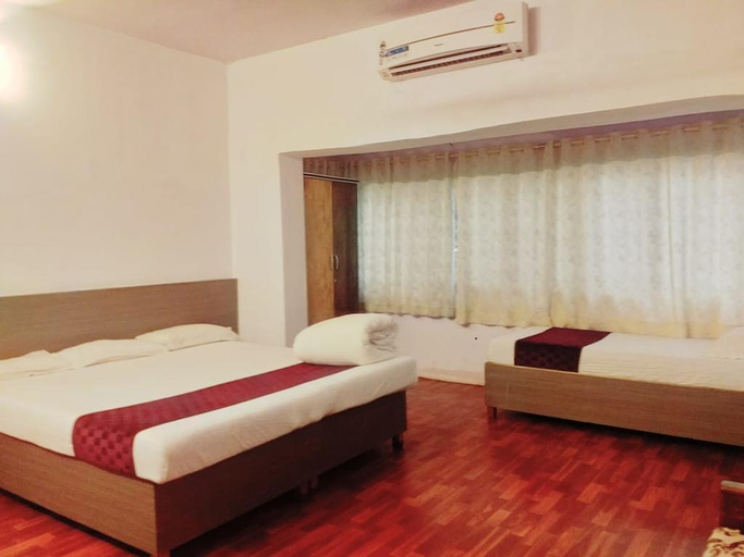 Bedroom 3, Kishish Kunj Hotel, Mumbai Suburban