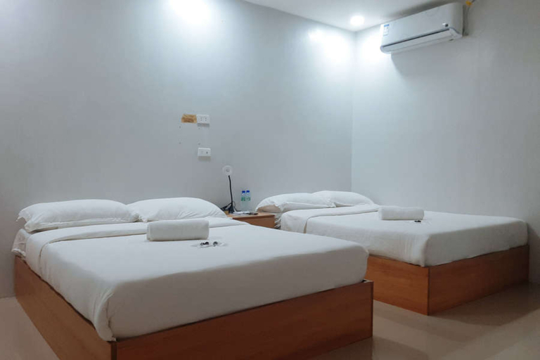Bedroom 4, RedDoorz@ Lazarian Hotel and Resort Cagayan Valley, Sanchez-Mira