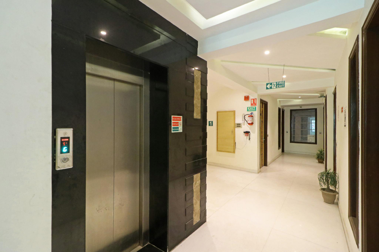 Public Area 2, Hotel Mohit Guest House, Delhi