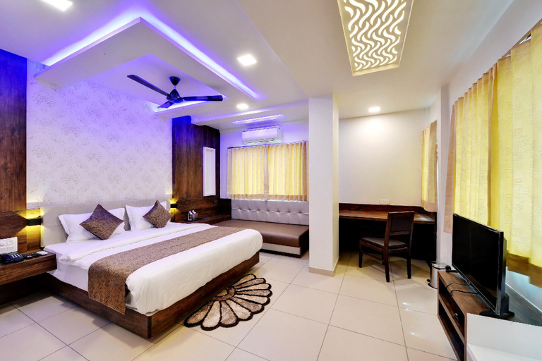 Bedroom 2, Hotel Devkinandan, Devbhumi Dwarka