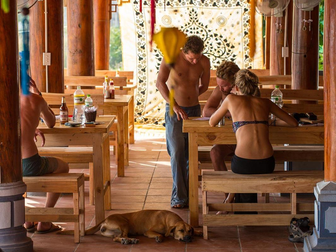 Food & Drinks 5, Woodstock Beach Camp, Cát Hải