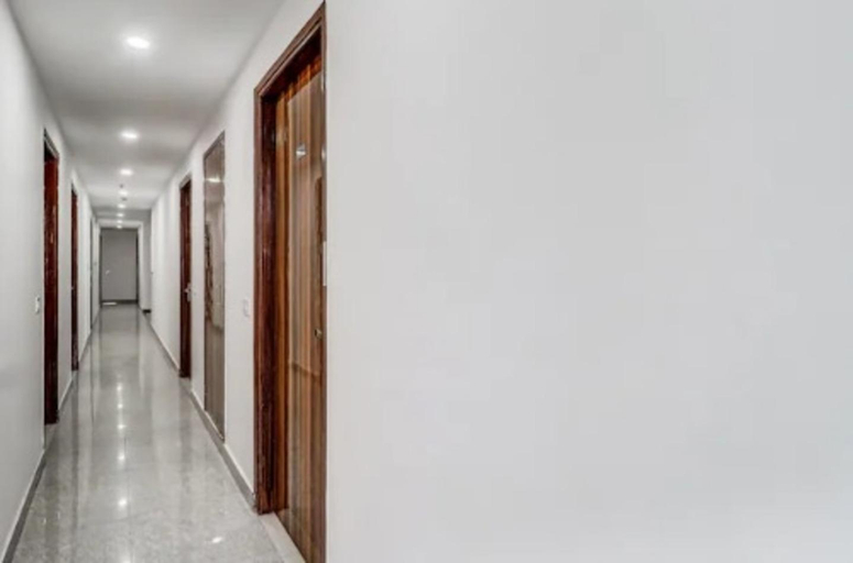 Public Area 2, Hotel GP Royal Chandigarh, Chandigarh