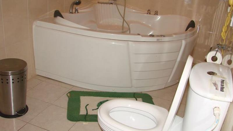 Bathroom 3, SUNVIEW HOTEL, Akure North
