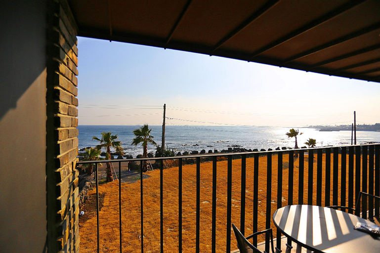 Exterior & Views 5, THE VILLAS OCEAN Antique, Seogwipo