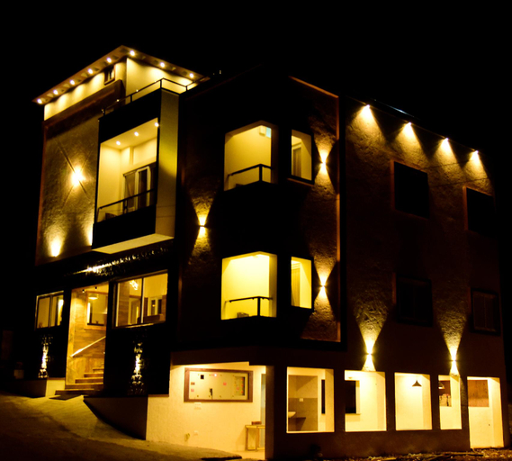 Others 2, Hotel R Inn, Salem