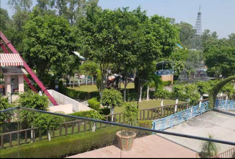 Others 4, Hardys World, Ludhiana