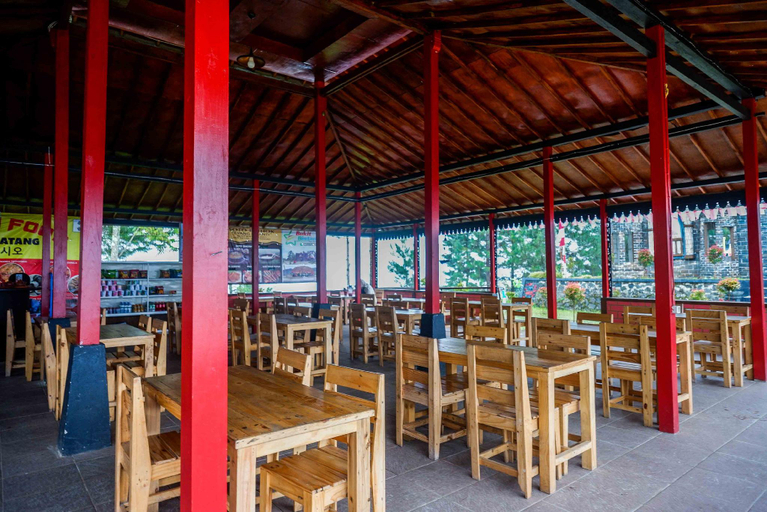 Food & Drinks 3, RedDoorz @ Guci Tegal, Tegal