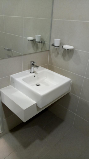 Bathroom, Straits Garden Luxury Suite, Penang Island