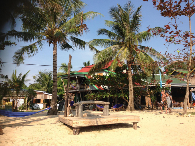 Others 4, Beach House Cambodia, Sihanoukville