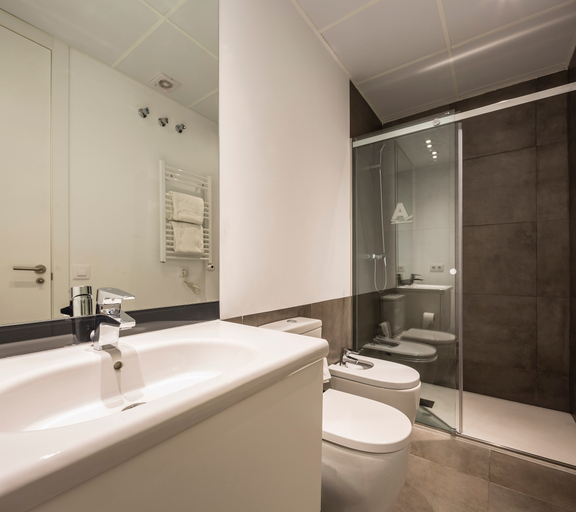 Bathroom 4, Mon Suites San Martín, Valencia