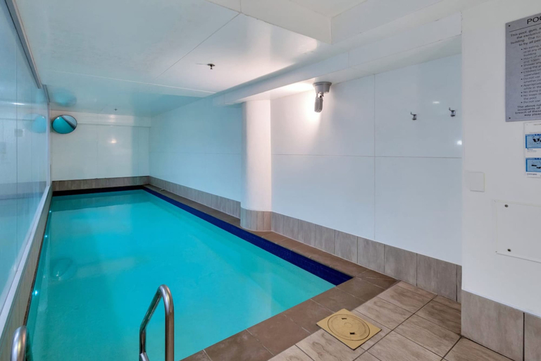 Sport & Beauty 5, Spacious 2BR CBD Apartment Balcony, Waitakere
