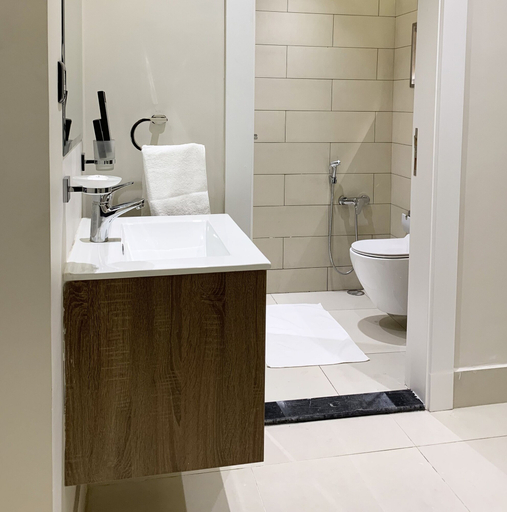 Bathroom 5, Altawun Distrect, Riyadh