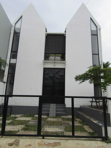 Exterior & Views 1, Rumah Kembar Futagohouse ( Villa dekat kawasan wisata lembang ), Cimahi