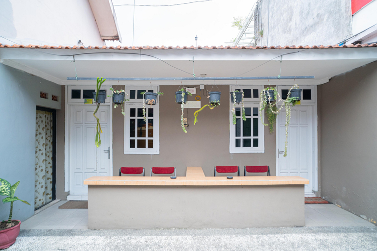Exterior & Views 2, RedDoorz @ Oro Oro Ombo Batu, Malang