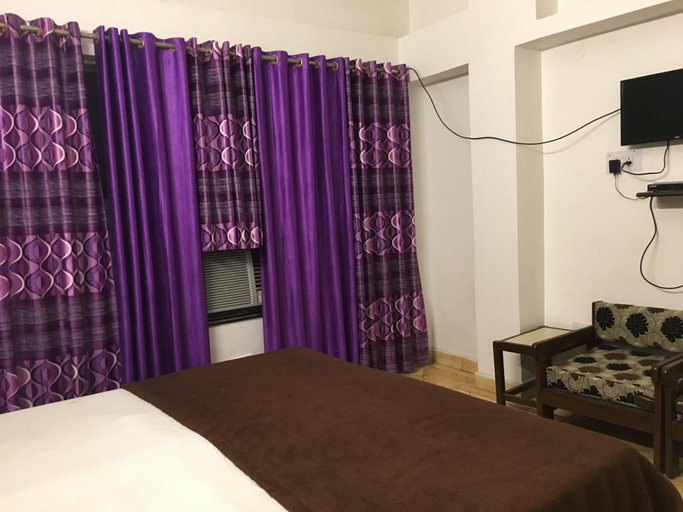 Bedroom 5, Hotel Amulyashri, Bhopal