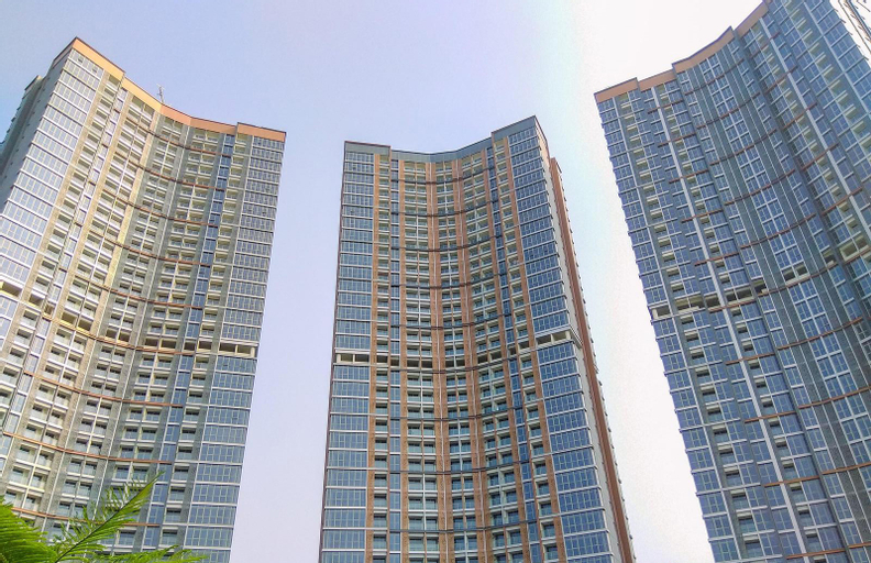 Exterior & Views 2, Apartemen Gold Coast PIK Sea View by Cheapinn, North Jakarta