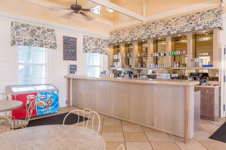Food & Drinks 4, Sunsets and Sandcastles By Casago, Flagler