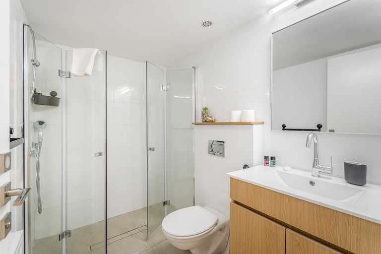 Bathroom, Peacefull 1 bdr with balcony