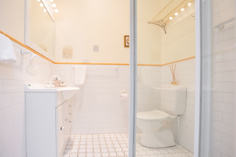 Bathroom 5, Bluebush Estate, Cessnock