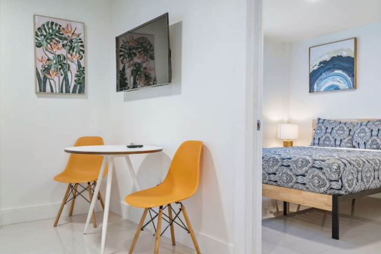 Bedroom 2, Miami Suite 308, Miami-Dade