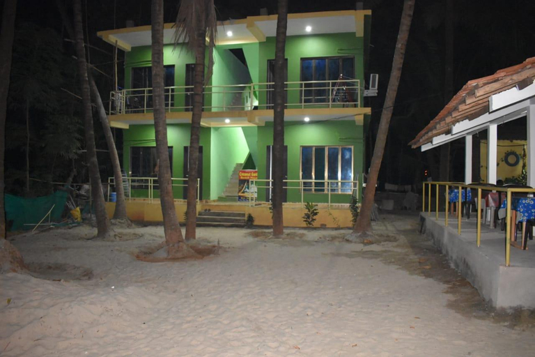 Coconut Garden Beach House, Sindhudurg