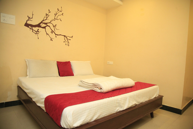 Bedroom 2, Hotel B Coral, Puducherry