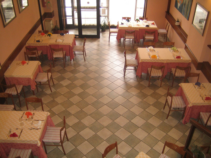Food & Drinks 5, Hotel Alpi Del Mare, Cuneo