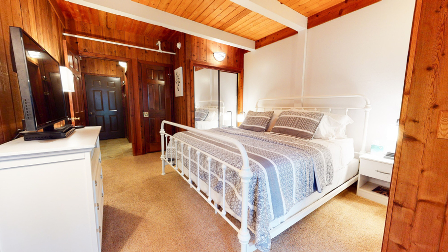 Bedroom 5, Tranquility at Villa De Los Pinos, Mono