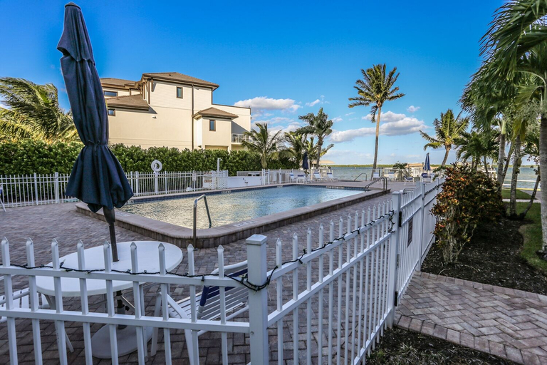 Exterior & Views, Marina Towers 207, Lee