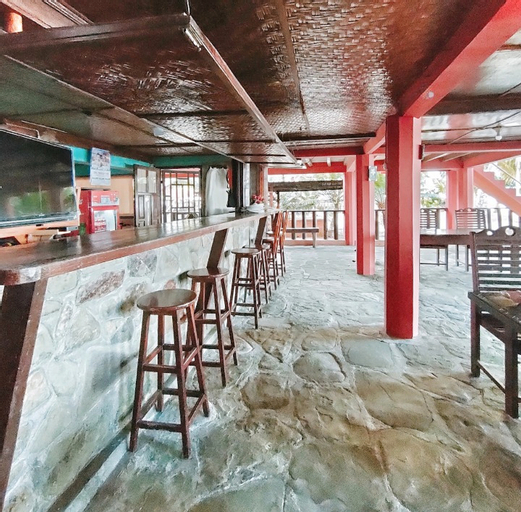 Food & Drinks 5, Barriga Feliz Surf Camp, South Nias