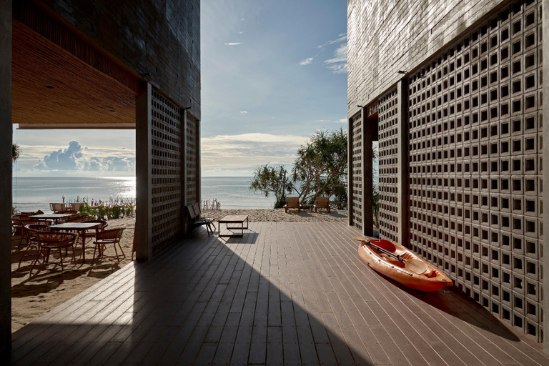 Food & Drinks 5, Chula beach khanom, Khanom
