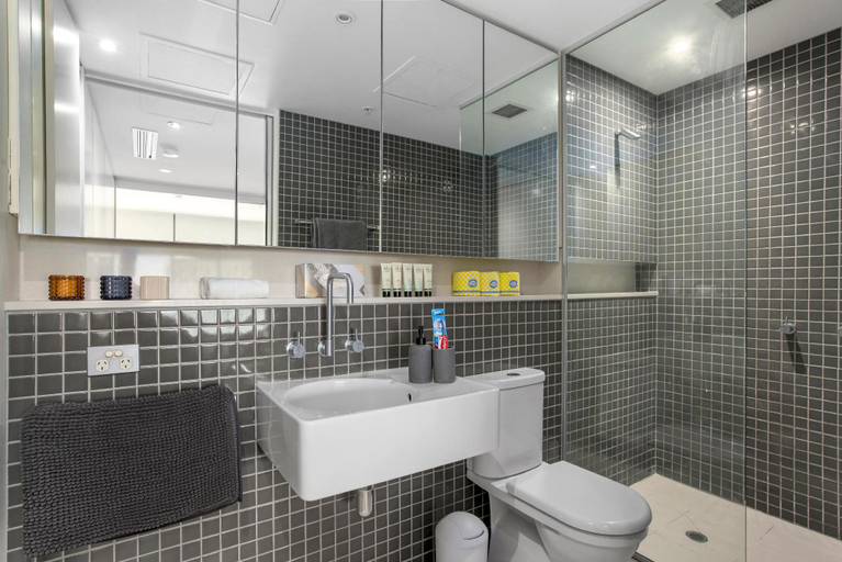 Bathroom, Sophisticated Designer Condo W River & City Views, Melbourne