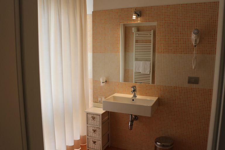 Bedroom 4, Hotel La Madonnina, Milano
