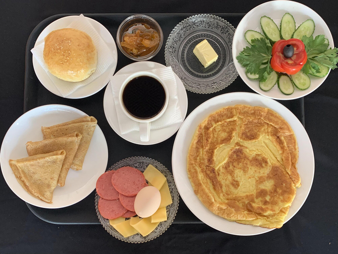 Food & Drinks 5, Nomad - Hostel, Bishkek