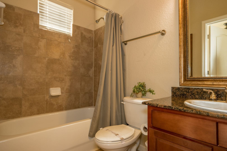 Bathroom 4, Bp914cp 3 Bedroom Condo in Bella Piazza, Polk