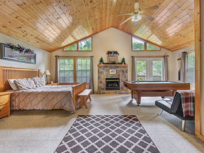 Bedroom 2, 531simplertimesspncb - Simpler Times, Sevier