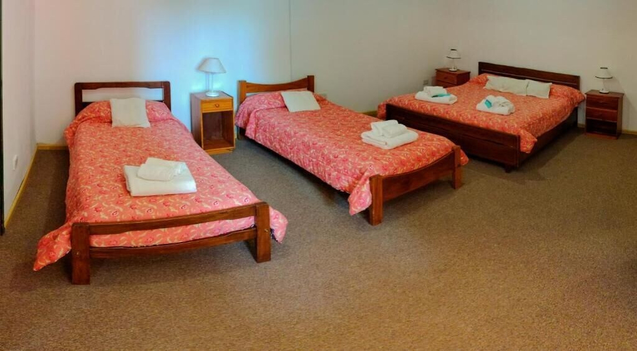 Bedroom 3, Amancay, Hostal Patagonico, Lago Argentino