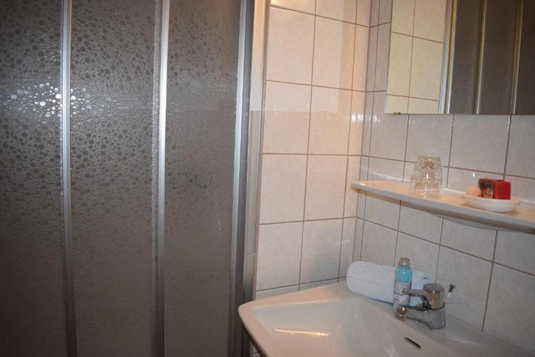 Bathroom 4, Fruehstueckspension Josefinum, Liezen