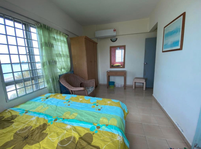 Bedroom 2, OYO Home 90466 Jc Sunshine Bay Resort Apartment Port Dickson, Port Dickson